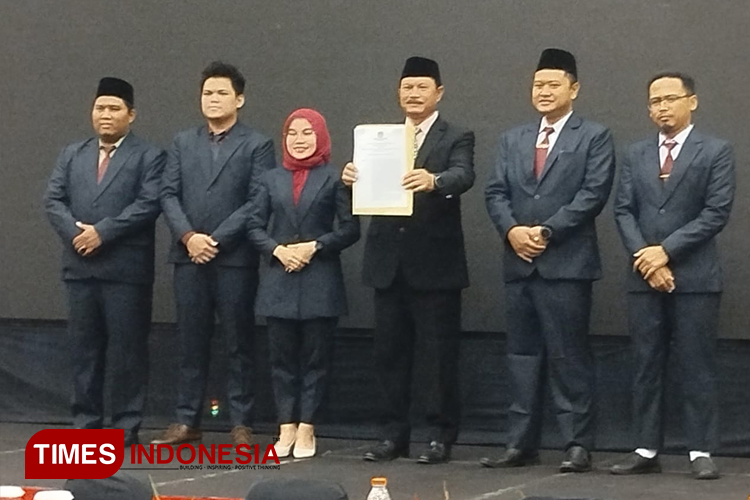 ditetapkan-sebagai-wali-kota-madiun-terpilih,-maidi-hadir-sendiri-tanpa-wawali-–-times-banyuwangi