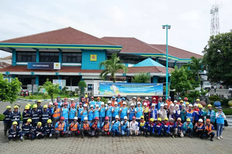 pln-up3-banyuwangi-gelar-apel-siaga-peringati-bulan-k3-nasional-2025