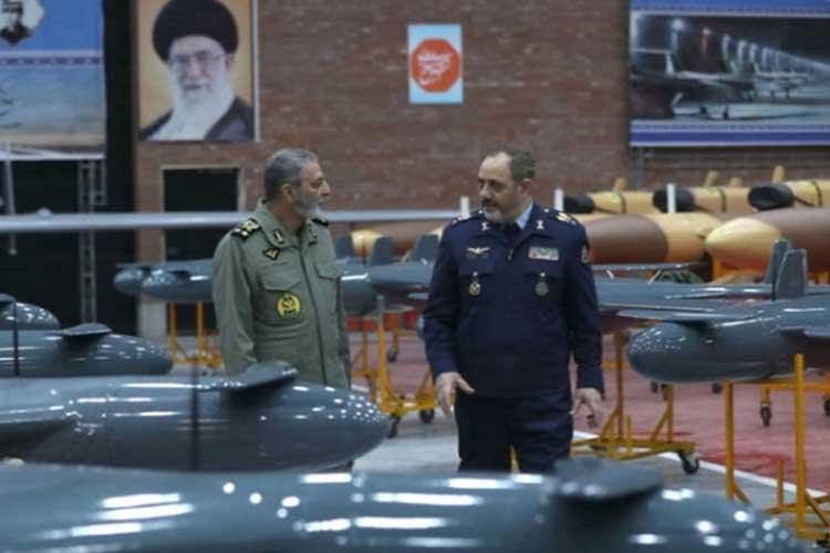 iran-lengkapi-angkatan-perangnya-dengan-1000-pesawat-nirawak-canggih-–-times-banyuwangi