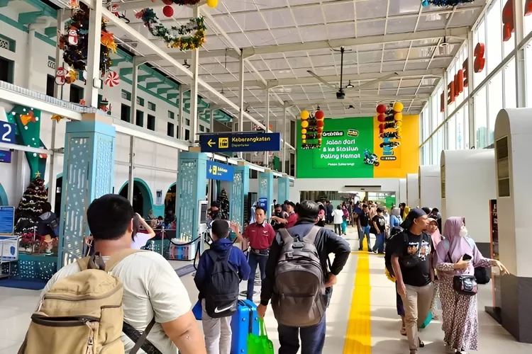 penumpang-kereta-api-meningkat-nyaris-7-persen,-ini-tiga-ka-dengan-jumlah-penumpang-tertinggi