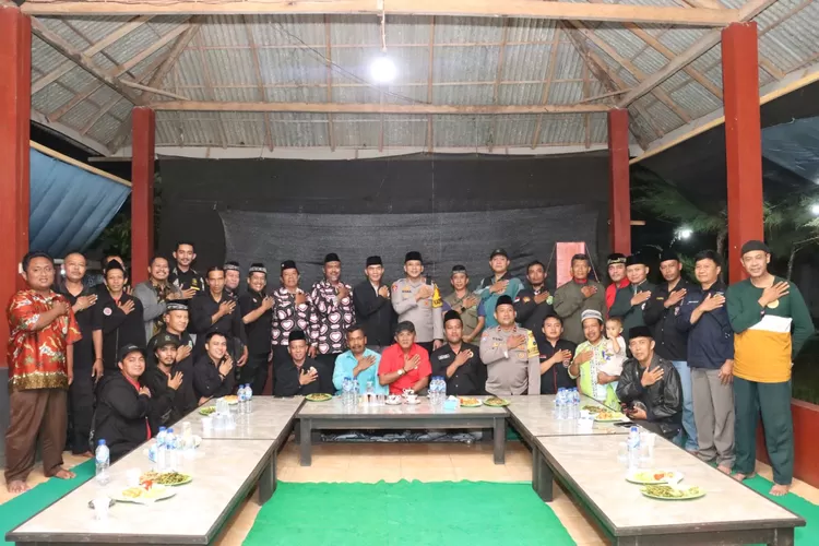 kapolresta-banyuwangi-jalin-silaturahmi-dengan-ipsi,-bahas-sinergi-dan-pengembangan-pencak-silat