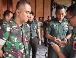 Handphone Prajurit TNI di Banyuwangi Dicek Mendadak, Antisipasi Judi Online – Tribunjatim.com
