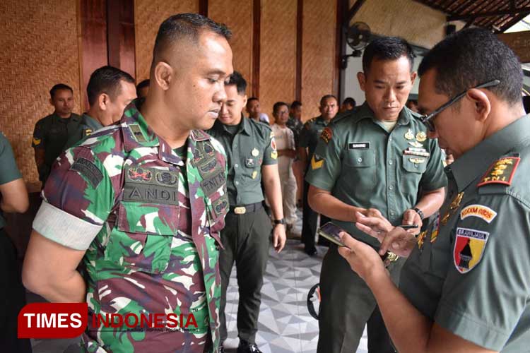 perang-lawan-judi-online,-hp-anggota-dan-asn-kodim-banyuwangi-digeledah-–-times-banyuwangi