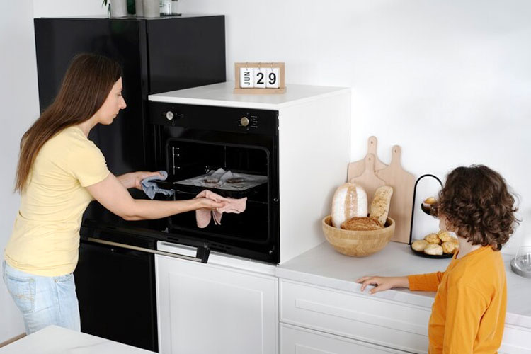 5-makanan-ini-tidak-boleh-dipanaskan-ulang-menggunakan-microwave-–-times-banyuwangi
