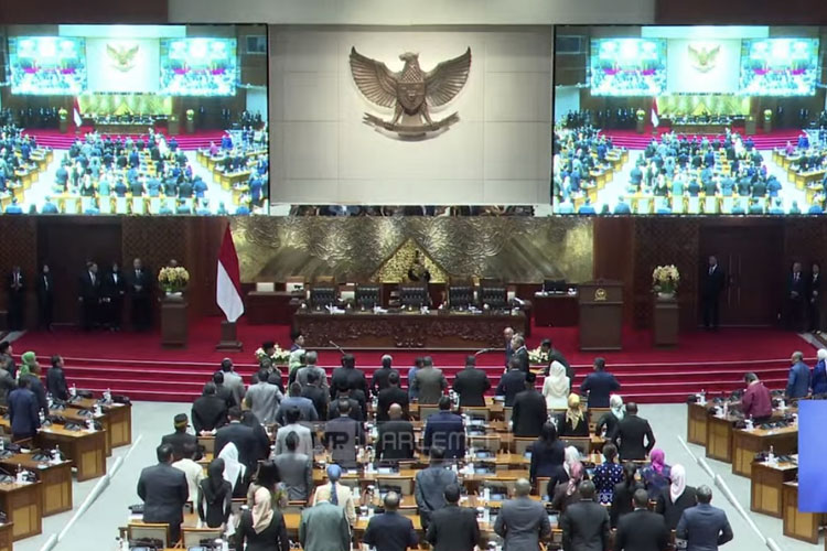 rapat-paripurna-dpr-ri-tandai-pembukaan-masa-sidang-perdana-tahun-2025-–-times-banyuwangi