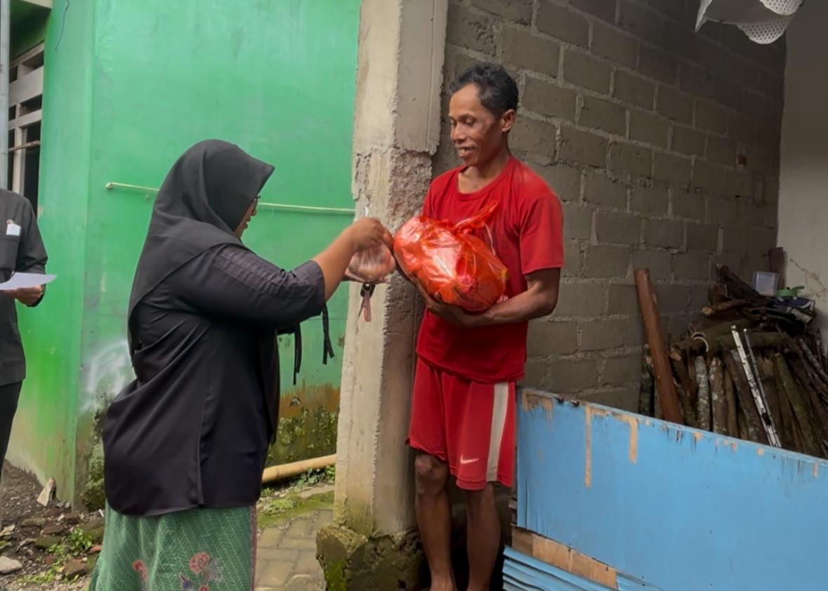gotong-royong-tangani-kemiskinan,-banyuwangi-luncurkan-gerakan-berbagi