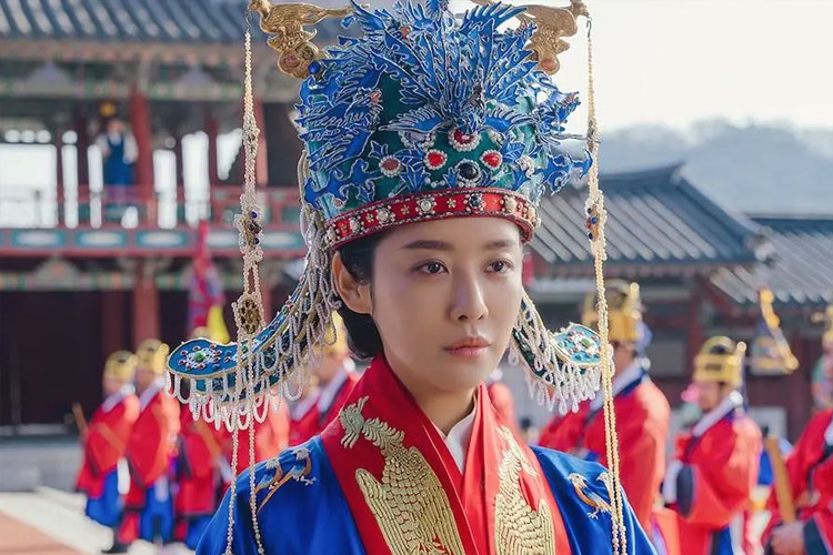 fakta-ratu-wongyeong,-diangkat-jadi-drakor-the-queen-who-crowns-–-times-banyuwangi
