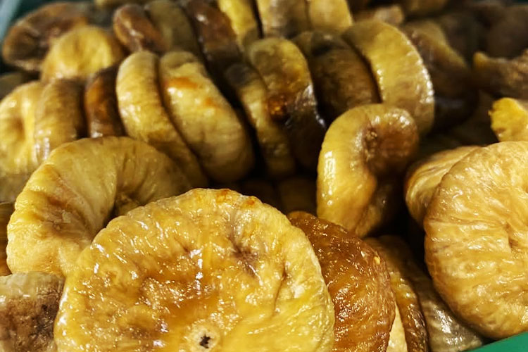 nikmatnya-kue-cucur-yang-melegenda-dan-tak-pernah-lekang-oleh-waktu-–-times-banyuwangi