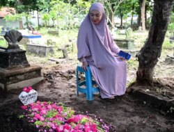 Kenangan Denada pada Sosok Emilia Contessa. Nyetir Sendiri Ke Banyuwangi, Lega Sempat Minta Maaf