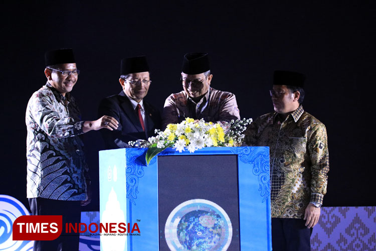 buka-mtq-internasional-iv,-menag-ri:-indonesia-paling-serius-soal-tilawatil-quran-–-times-banyuwangi