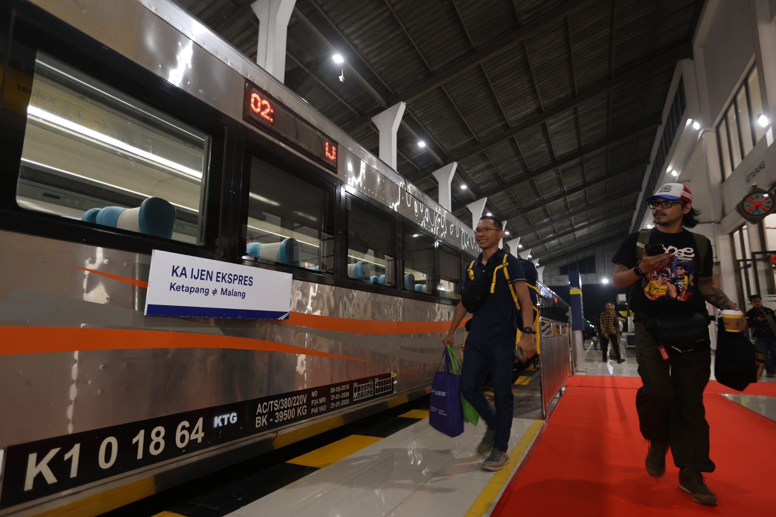 kereta-api-ijen-ekspres-relasi-banyuwangi-–-malang-resmi-beroperasi