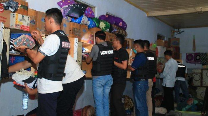 hasil-penggeledahan-napi-di-lapas-banyuwangi,-kalapas-singgung-ponsel-dan-narkoba-–-tribunjatim.com