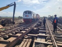 Banjir Lumpuhkan Jalur Kereta Api di Grobogan, Kini Perjalanan Berangsur Normal – Radar Banyuwangi