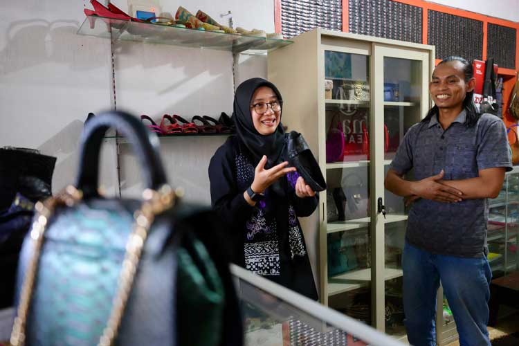 dorong-umkm-maju,-banyuwangi-berikan-kemudahan-pengurusan-hki-dan-sertifikasi-–-times-banyuwangi