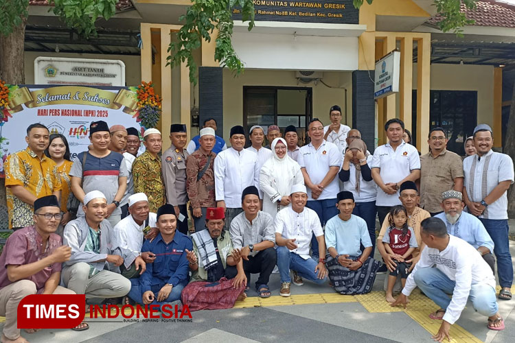 peringati-hpn-2025,-wartawan-gresik-gelar-khotmil-quran-dan-doa-bersama-–-times-banyuwangi