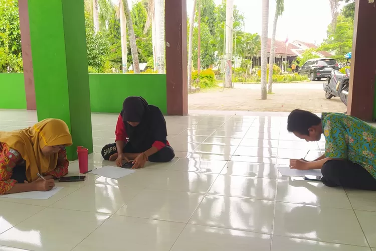 sebagai-wujud-pendidikan-karakter,-smpn-1-kabat-daftarkan-empat-siswa-di-lomba-dai-cilik
