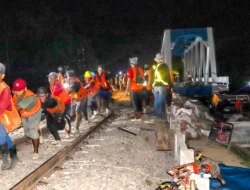 Telan Rp24 Miliar, Jembatan KA Berusia 121 Tahun di Singojuruh Banyuwangi Ini Dibangun Kembali