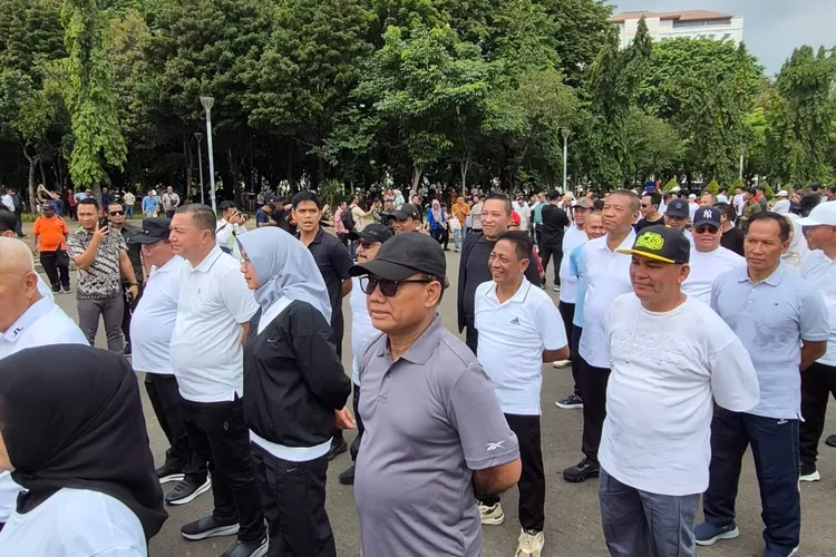jelang-pelantikan,-bupati-dan-wabup-terpilih-ipuk-mujiono-ikut-gladi-bersih-di-monas