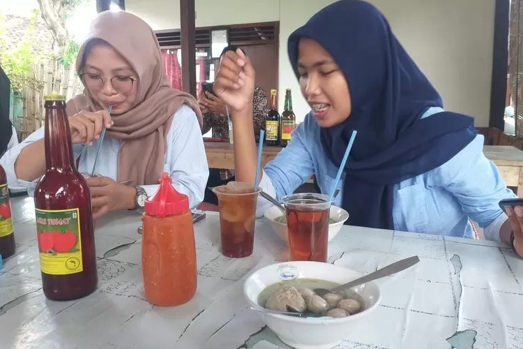 resep-dan-cara-bikin-kuah-bakso-yang-bikin-nagih-dan-enjong,-dijamin-gurih-dan-segar