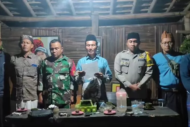 diancam-demo-warganya,-kades-sukorejo-mengalah,menerima-tuntutan-warga,-janji-tidak-akan-intervensi