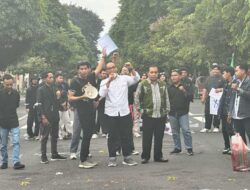 Mahasiswa Demo Permasalahan Bangsa, DPRD Banyuwangi Siap Kawal Aspirasi – TIMES Banyuwangi
