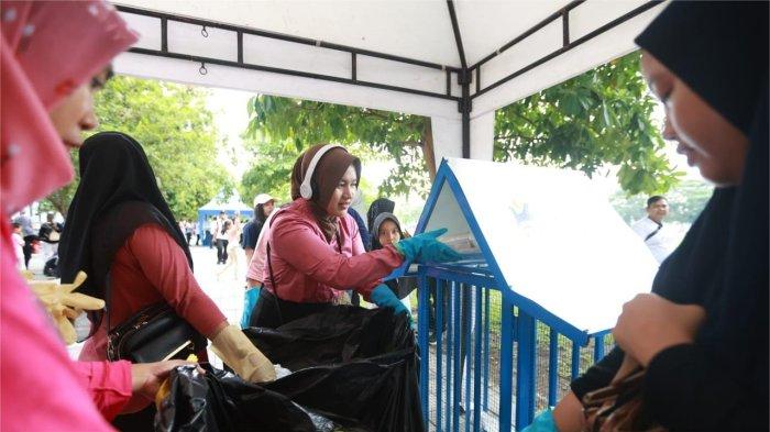 peringatan-hspn-2025,-banyuwangi-ajak-warga-gelar-aksi-bersih-dan-pilah-sampah-–-tribunjatim.com