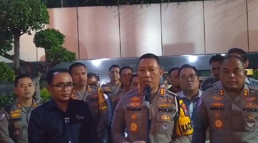 50-km-jalan-pantura-situbondo-sampai-banyuwangi-alami-kerusakan