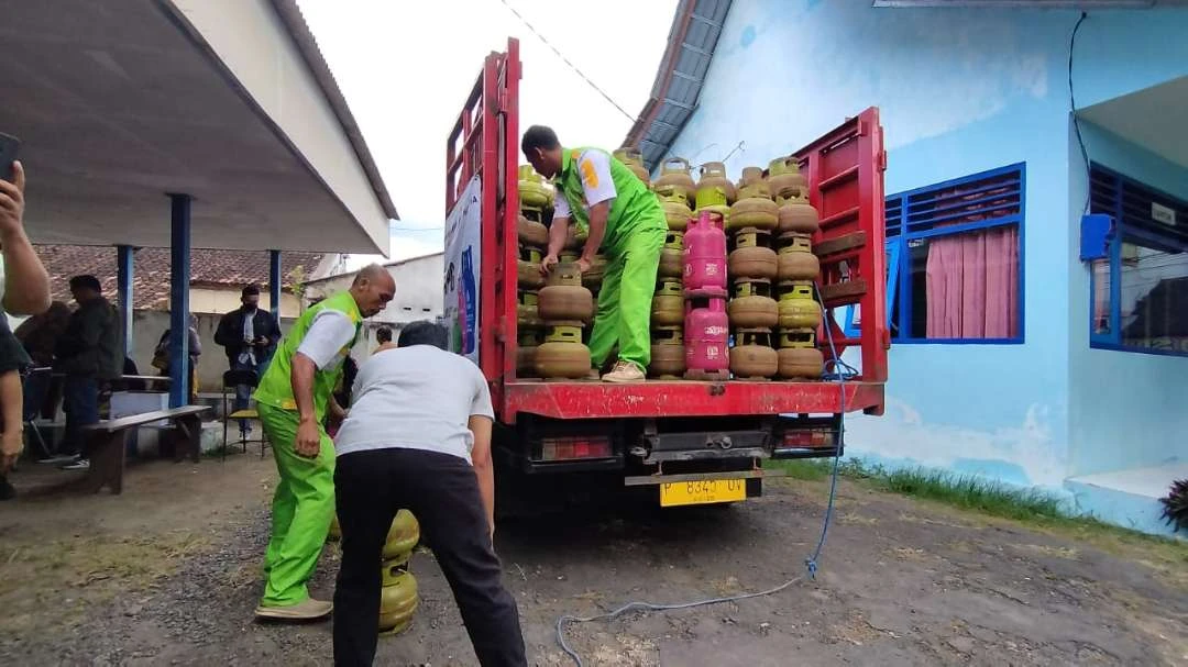 pemkab-banyuwangi-pastikan-stok-elpiji-3-kg-selama-puasa-hingga-lebaran-aman