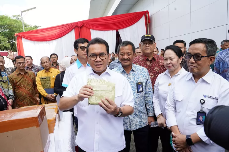bubuk-kratom-indonesia-diekspor-ke-3-negara,-segini-total-ekspor-dan-nominalnya-–-radar-banyuwangi