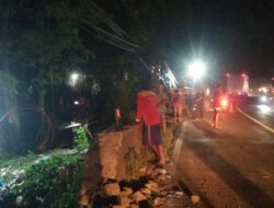 Evakuasi Truk Masuk Jurang di Lakukan Petugas, Malam Ini.
