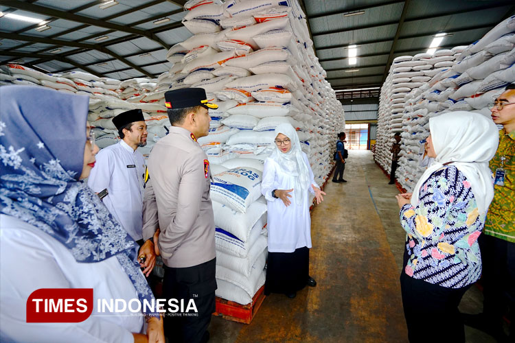 bupati-banyuwangi-pastikan-stok-bahan-pokok-cukup-hingga-lebaran-–-times-banyuwangi