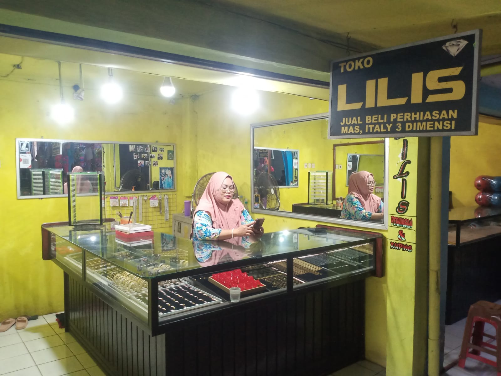 masuk-minggu-kedua-ramadhan,-pedagang-emas-cemaskan-lesunya-pembeli-jelang-lebaran