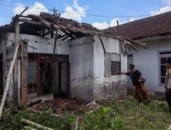 Pria Diduga ODGJ Bakar Perapian Dekat Kasur, Rumah Warga Karangsari Banyuwangi Terbakar