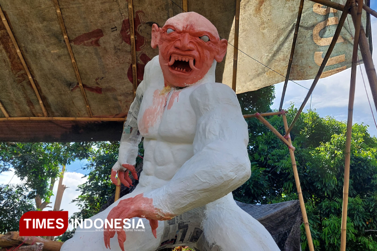 ogoh-ogoh-narakasura-siap-guncang-patoman-banyuwangi-–-times-banyuwangi