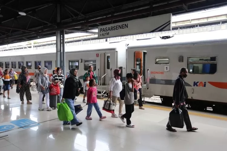 mudik-makin-nyaman,-kai-tambah-perjalanan-kereta-api-untuk-lebaran-2025