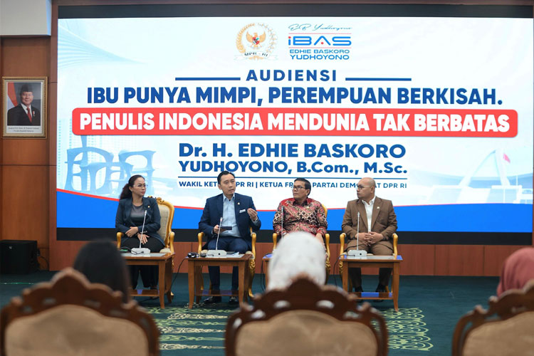 ibas:-menulis-dan-membaca-mempertajam-pikiran,-mewujudkan-perubahan-–-times-banyuwangi