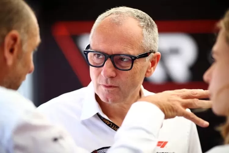 resmi,-stefano-domenicali-perpanjang-kontrak,-f1-makin-bersinar-hingga-2029