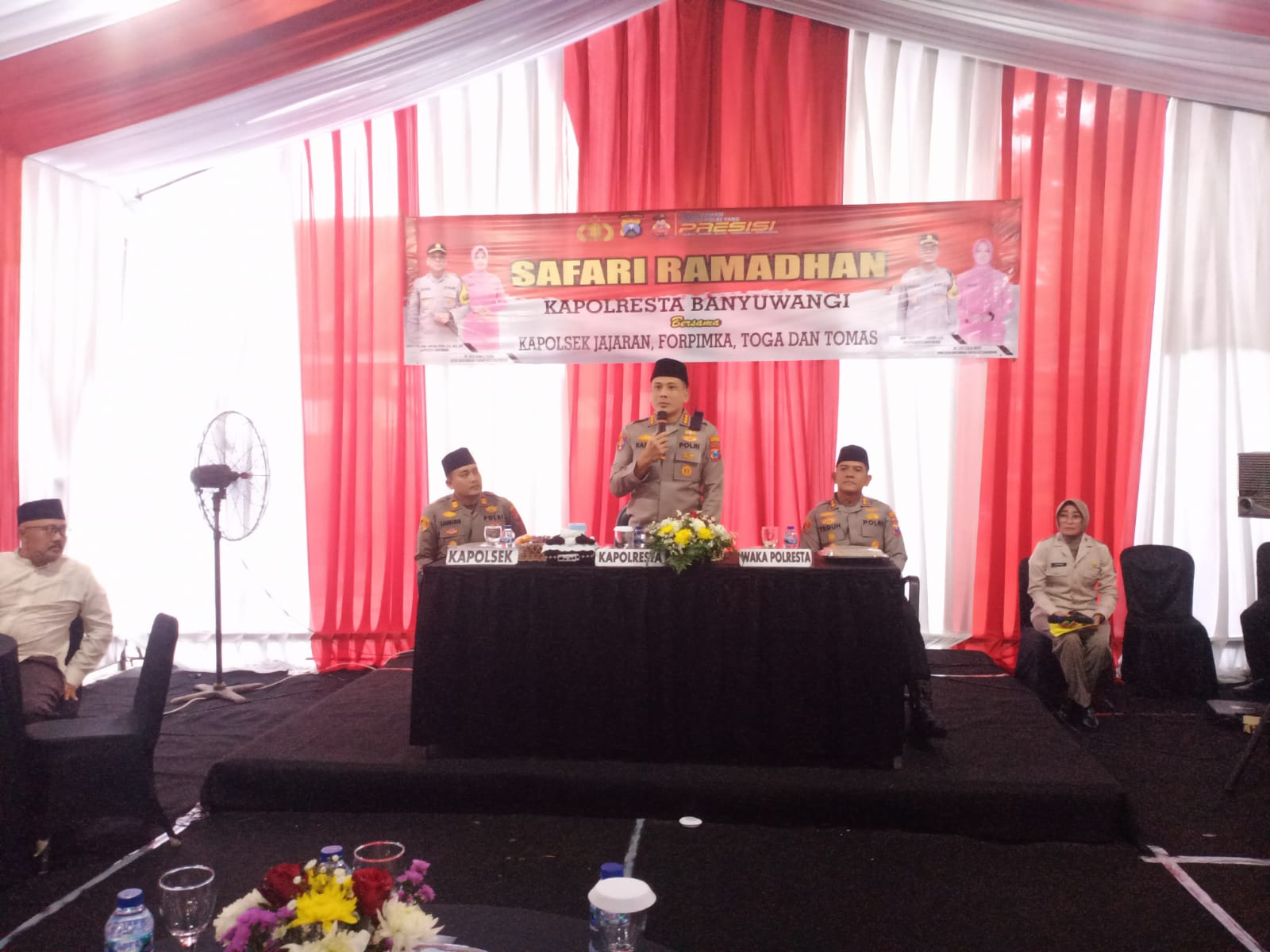 kapolresta-banyuwangi-gelar-safari-ramadhan-di-wongsorejo,-santuni-anak-yatim-dan-bagikan-takjil