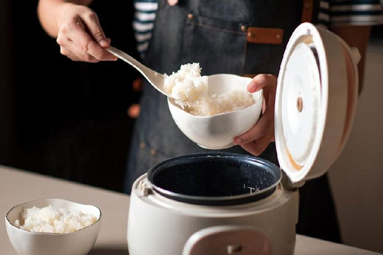 tips-masak-nasi-anti-basi,-bisa-buat-buka-sampai-sahur-–-times-banyuwangi