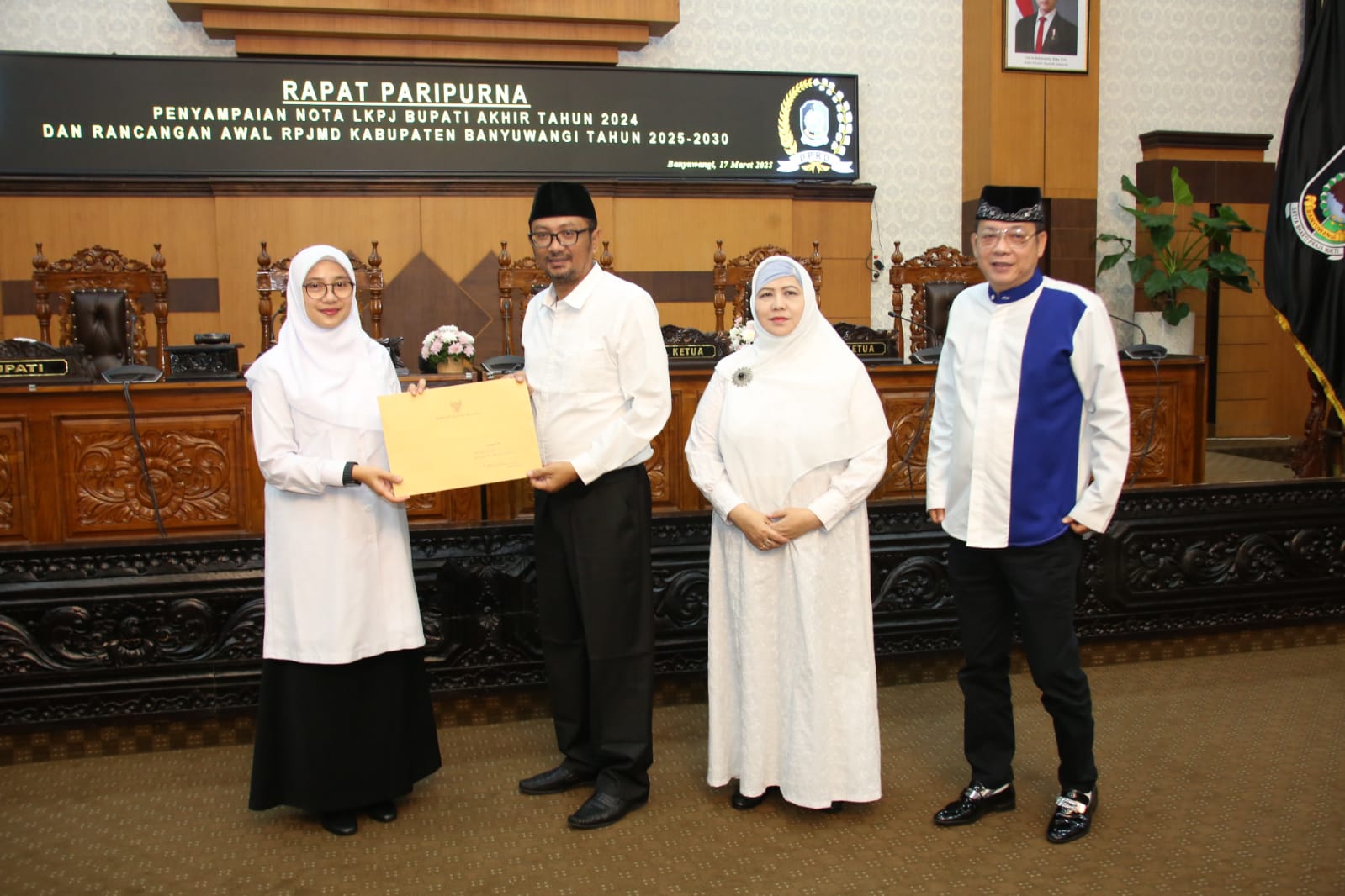 sampaikan-lkpj-2024,-bupati-ipuk-paparkan-capaian-banyuwangi