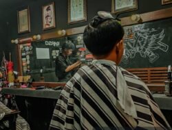 Tarif Pangkas Rambut Naik di Wongsorejo, Warga Tak Keberatan Asalkan Kualitas Meningkat