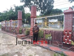 Pembangunan Desa Bajulmati Berlanjut, Rehab Pagar Kantor Desa dalam Proses