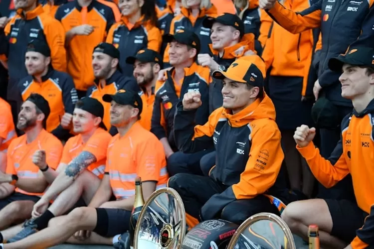 lando-norris-incar-kemenangan-kedua-di-gp-shanghai-china