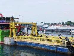 Arus Mudik Bali-Jawa Melonjak, Kendaraan Roda Dua Dominasi Penyeberangan di Pelabuhan Ketapang