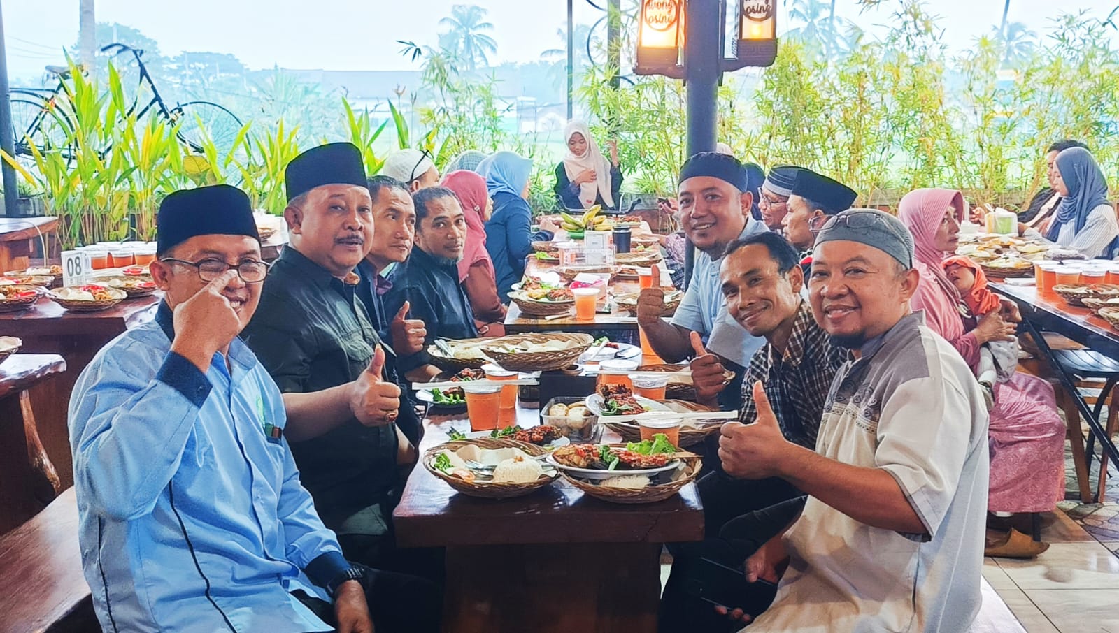 sedulur-terapis-blambangan-(stb)-tingkatkan-solidaritas-dengan-buka-bersama
