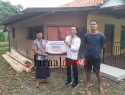 BPBD Banyuwangi Kembali Salurkan Bantuan Material untuk Korban Kebakaran di Bajulmati