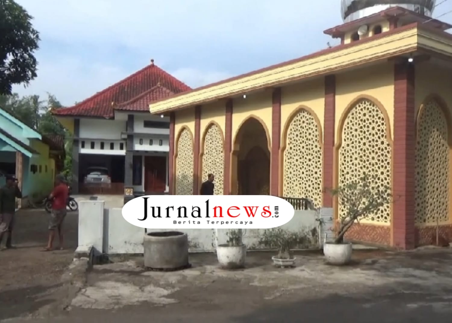 aksi-pencurian-motor-di-halaman-masjid,-warga-desa-wonorejo-diminta-lebih-waspada