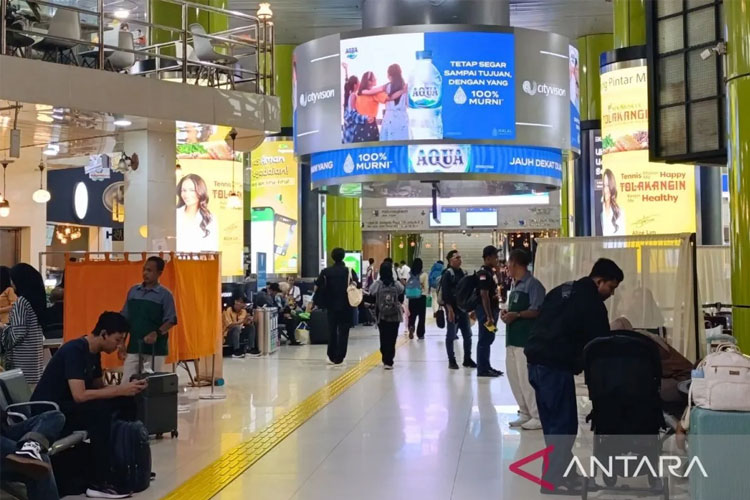 849.598-pemudik-berangkat-dengan-kereta-api-di-h-5,-kai-sediakan-4,59-juta-kursi-–-times-banyuwangi