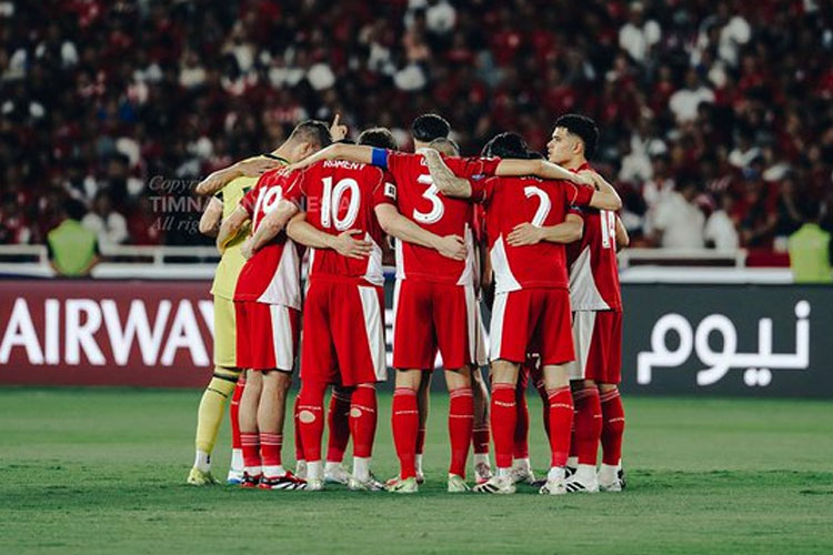 tumbangkan-bahrain,-jay-idzes-sanjung-mental-pemain-timnas-indonesia-–-times-banyuwangi