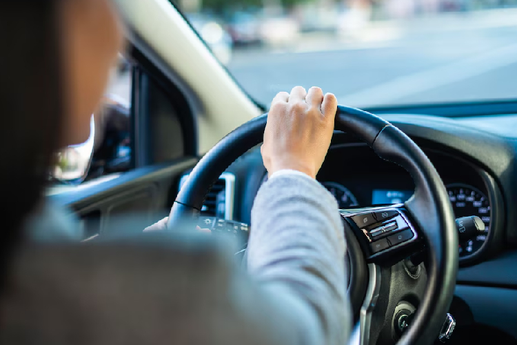 hindari-bahaya-microsleep-saat-menyetir,-perhatikan-tips-berikut-–-times-banyuwangi